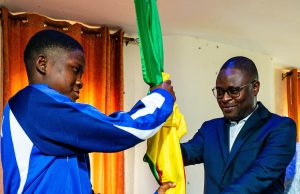 Jeux scolaires africains U18 Benoît Dato confie le drapeau national aux jeunes athlètes béninois