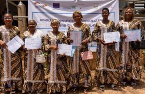 Bénin/SANTÉ VISUELLE : À Djougou, l’EFAS consacre la première promotion de techniciennes lunetières